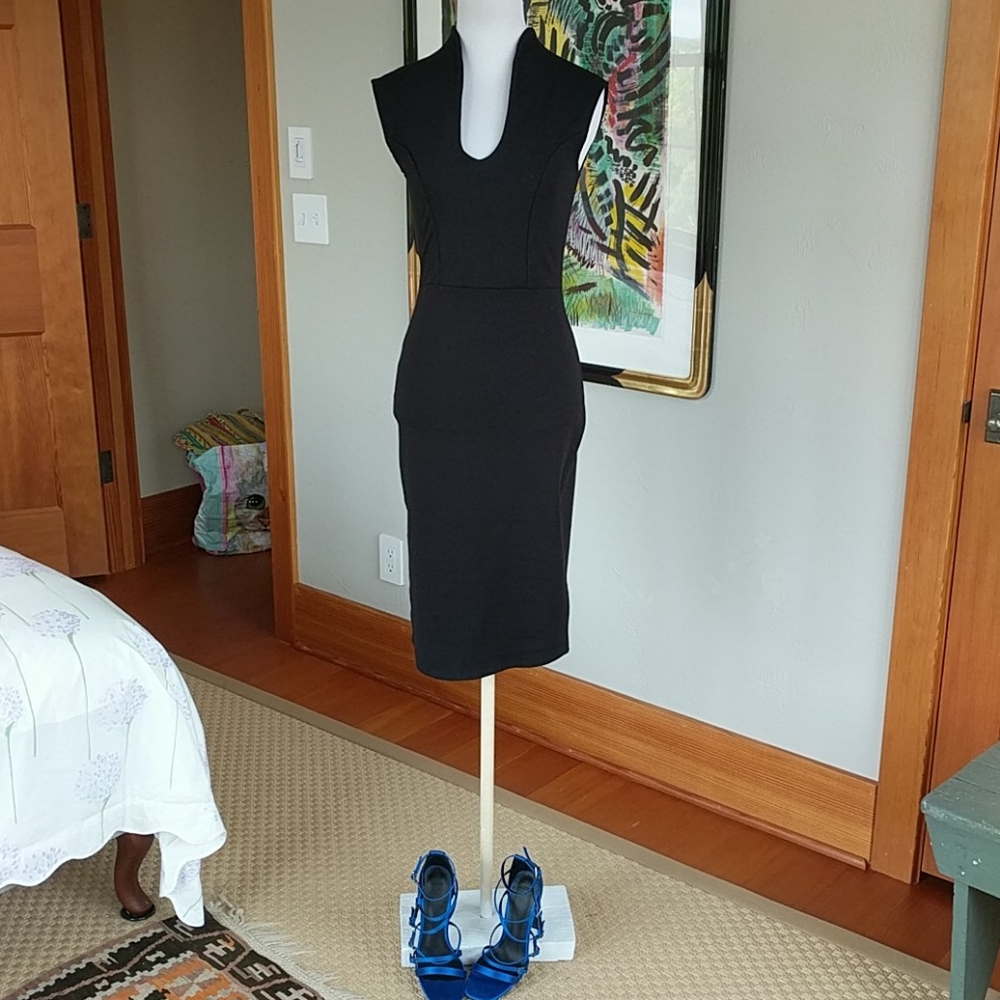 SEXY BLACK 🖤 DRESS - Picture 6 of 13